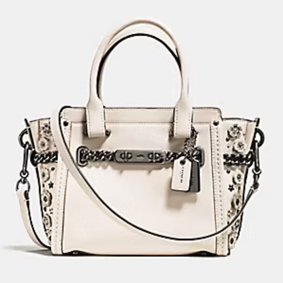 Coach Swagger with Tea Rose Leather Purse - Picture 2 of 14